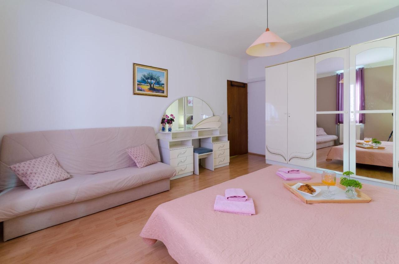 Apartments Ester Funtana Dış mekan fotoğraf